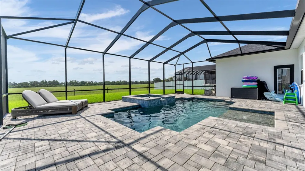 7034 BENTRIDGE DRIVE Lakeland, FL 33813