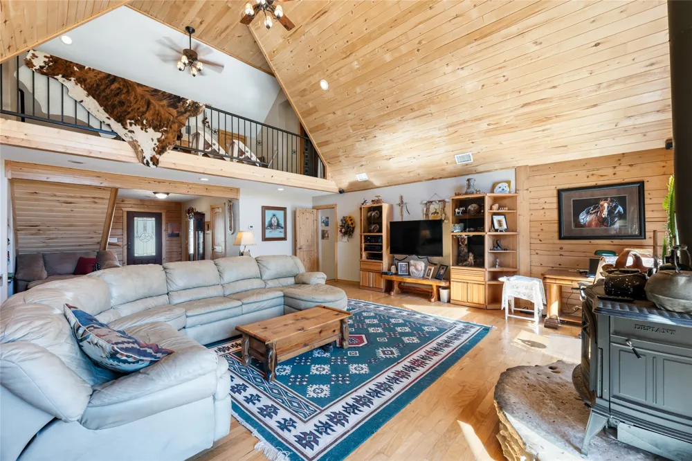 103 Ridge Oak Drive Wimberley, TX 78676