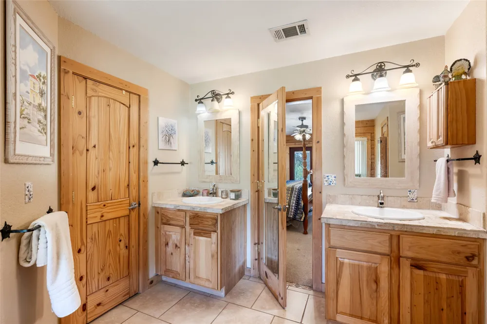103 Ridge Oak Drive Wimberley, TX 78676