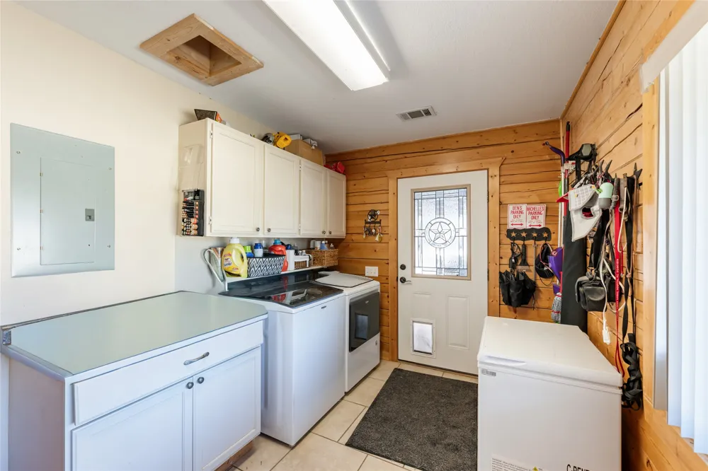 103 Ridge Oak Drive Wimberley, TX 78676