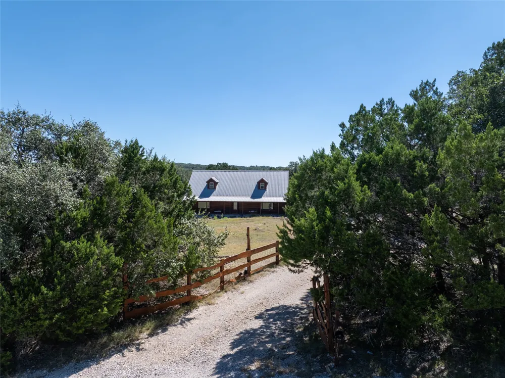 103 Ridge Oak Drive Wimberley, TX 78676