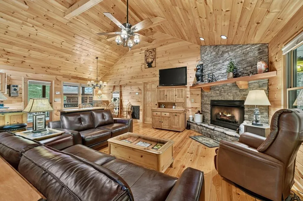 162 Primrose Court Ellijay, GA 30540