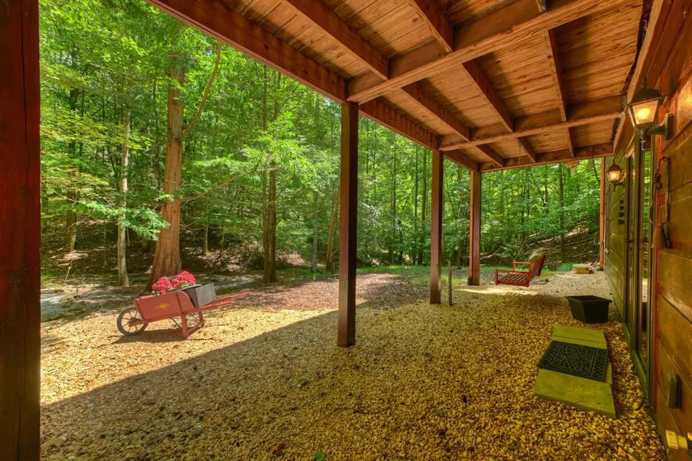 162 Primrose Court Ellijay, GA 30540