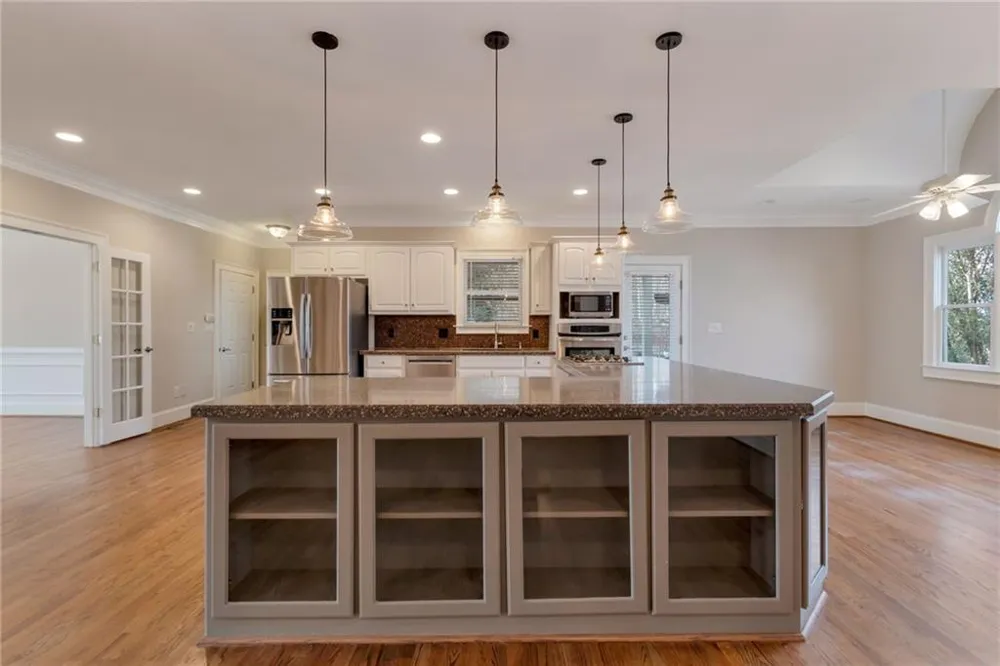180 Forest Glen Drive Waleska, GA 30183