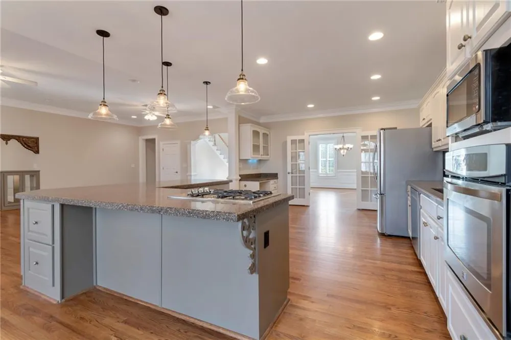 180 Forest Glen Drive Waleska, GA 30183