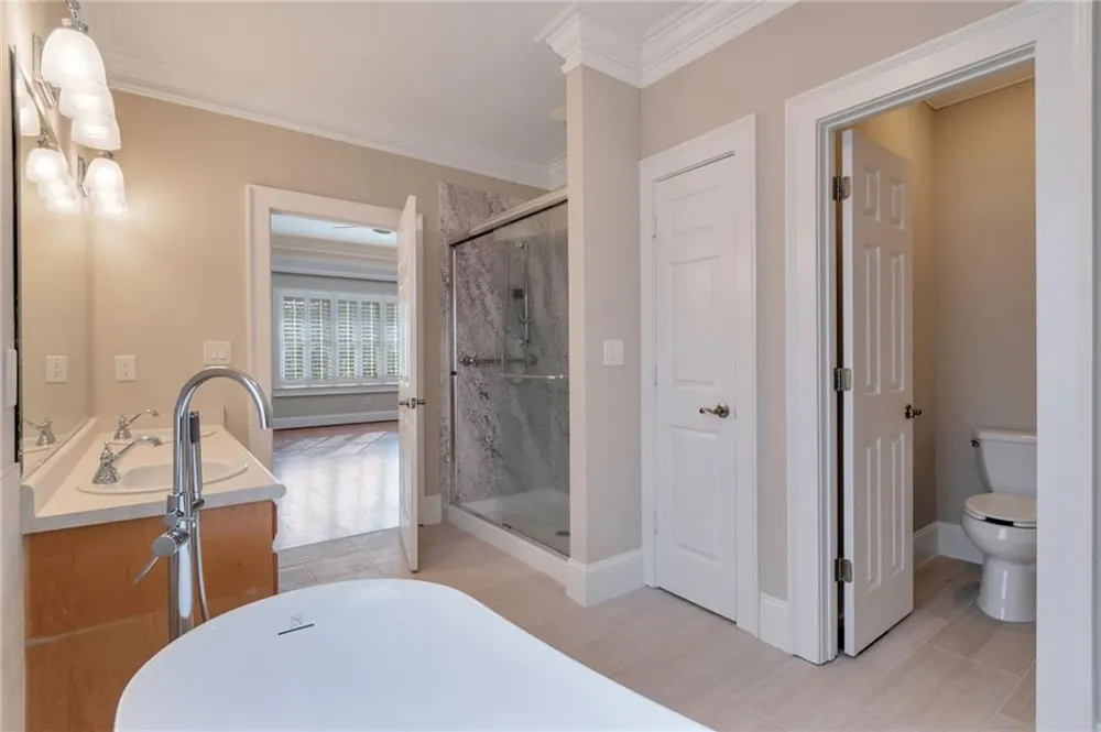 180 Forest Glen Drive Waleska, GA 30183