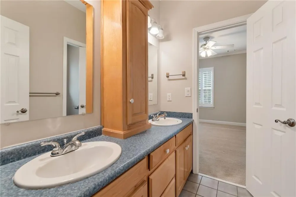 180 Forest Glen Drive Waleska, GA 30183