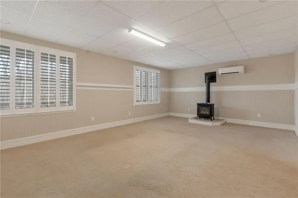 180 Forest Glen Drive Waleska, GA 30183