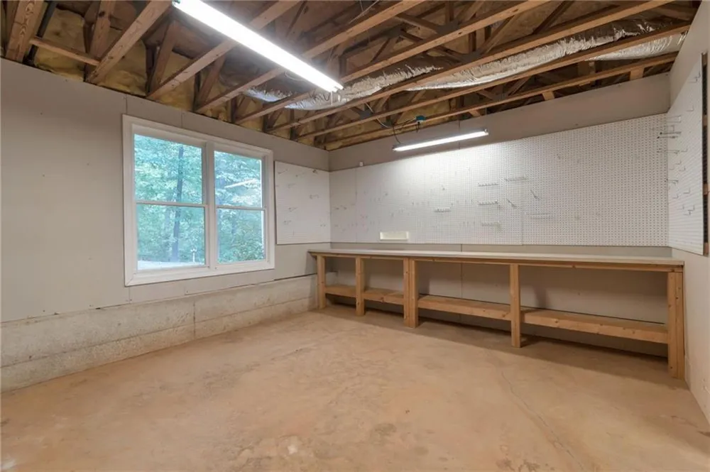180 Forest Glen Drive Waleska, GA 30183