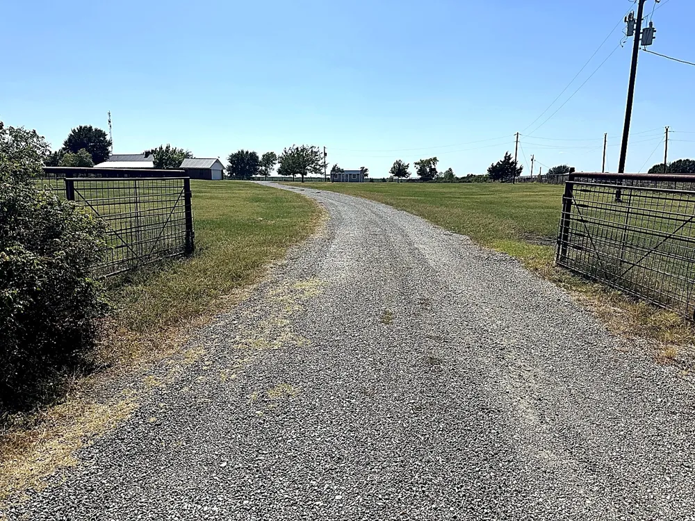 1599 County Road 2925 Dodd City, TX 75438