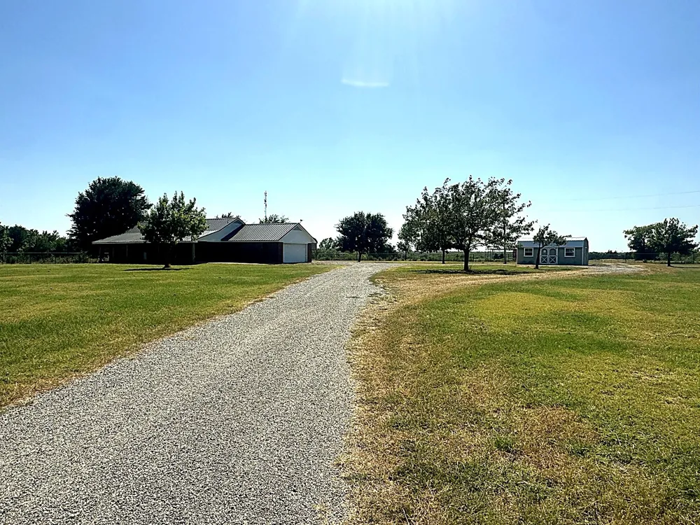 1599 County Road 2925 Dodd City, TX 75438