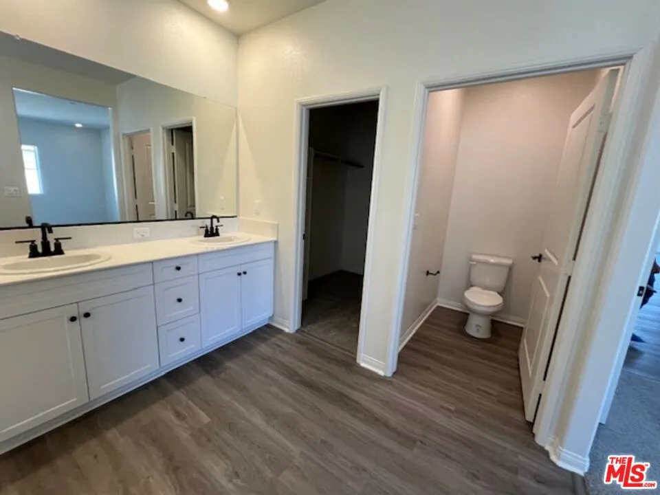 7323 Chetco River Street Bakersfield, CA 93311
