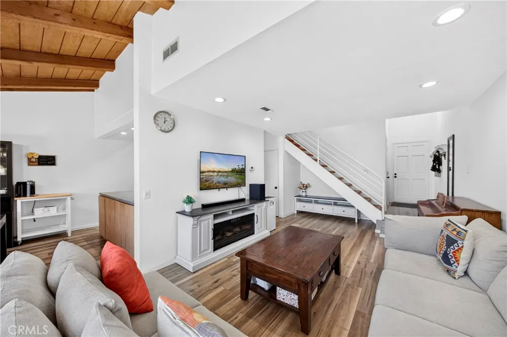 6340 Sonora Cypress, CA 90630
