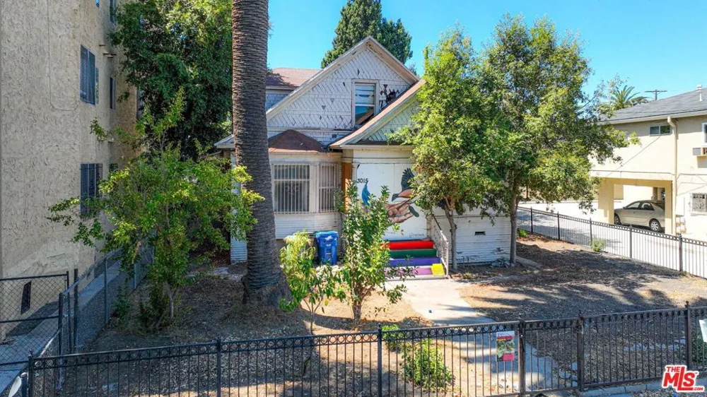 3015 Shrine Place Los Angeles, CA 90007