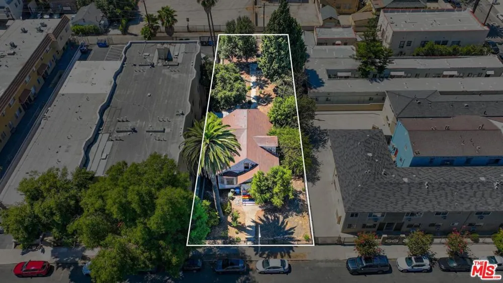 3015 Shrine Place Los Angeles, CA 90007