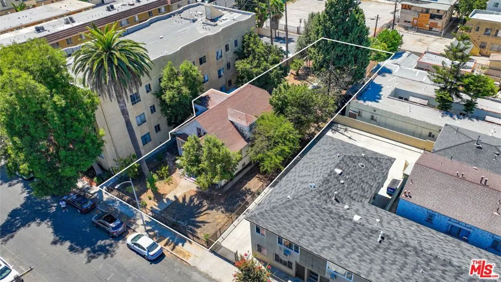3015 Shrine Place Los Angeles, CA 90007