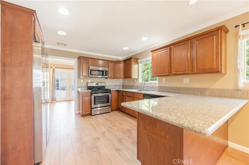 228 Alexander Avenue San Fernando, CA 91340