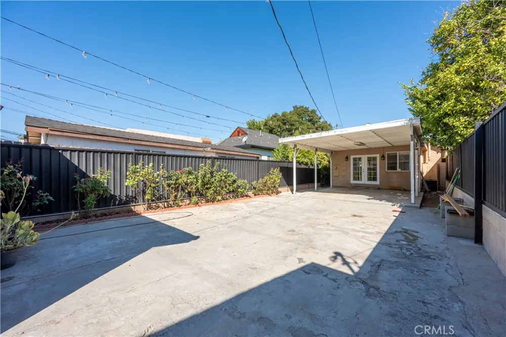 228 Alexander Avenue San Fernando, CA 91340