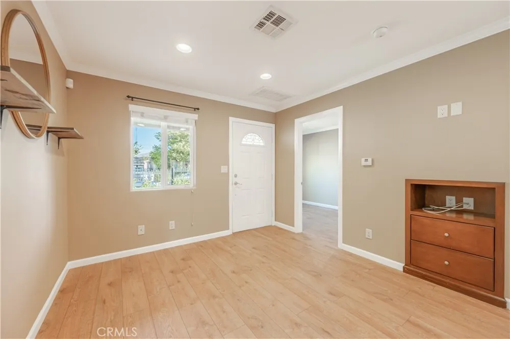228 Alexander Avenue San Fernando, CA 91340