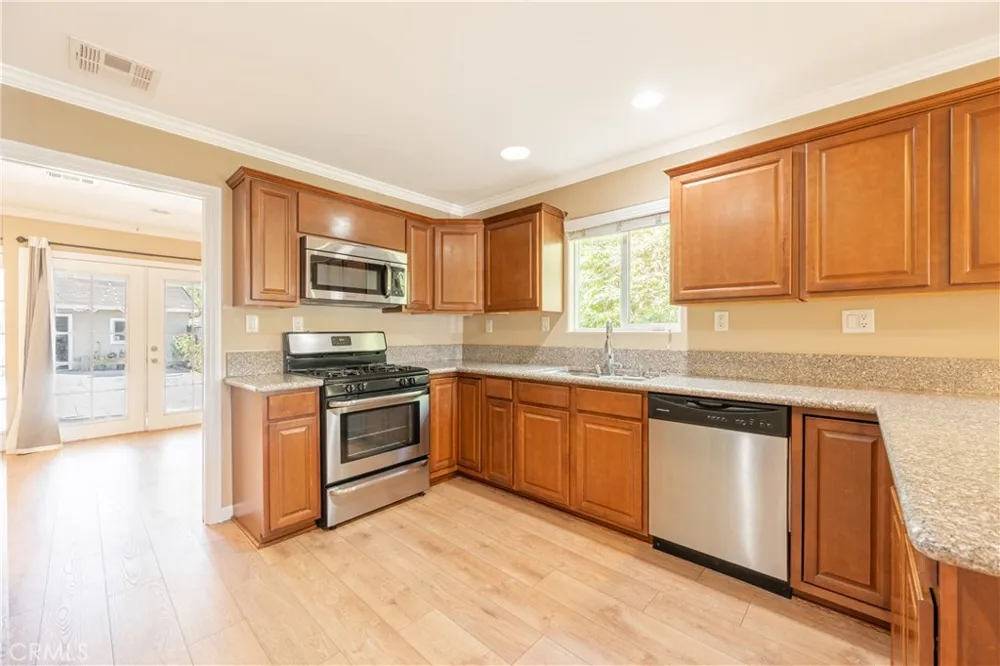 228 Alexander Avenue San Fernando, CA 91340