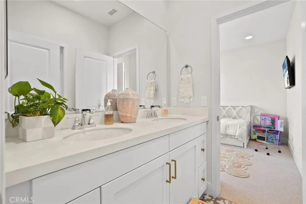 41 Baculo Rancho Mission Viejo, CA 92694