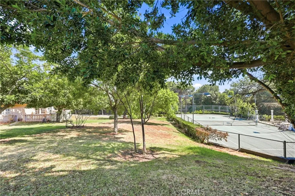 673 Deodar Bradbury, CA 91008