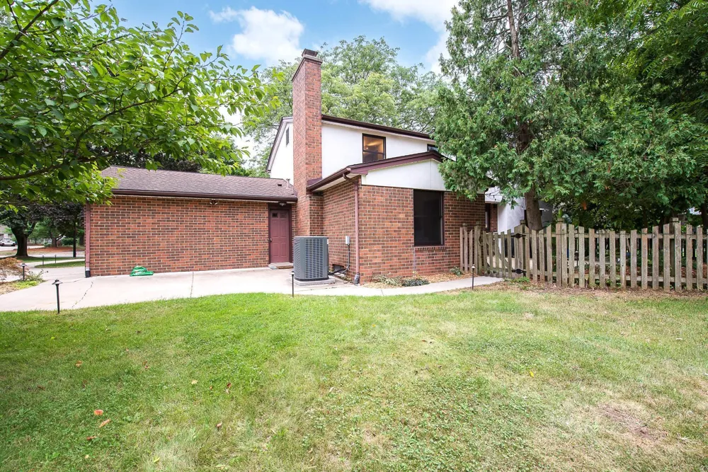 2764 Lowell Road Ann Arbor, MI 48103