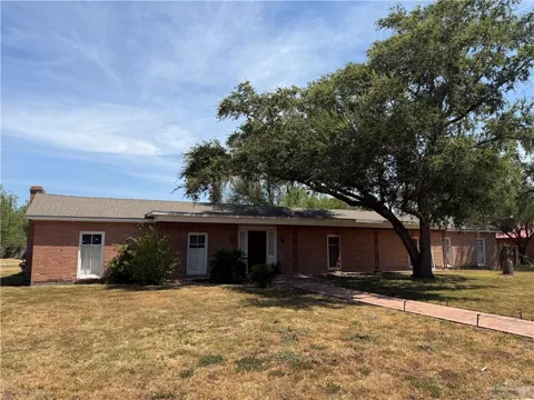 638 W Rodriguez Avenue