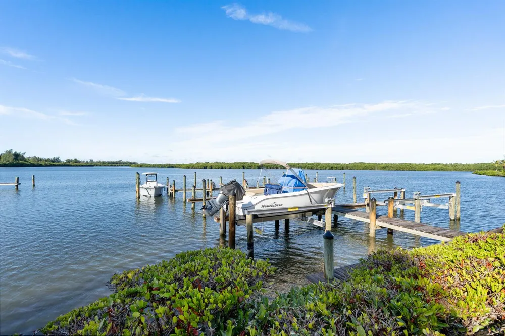 5151 Highway A1A #114 Vero Beach, FL 32963