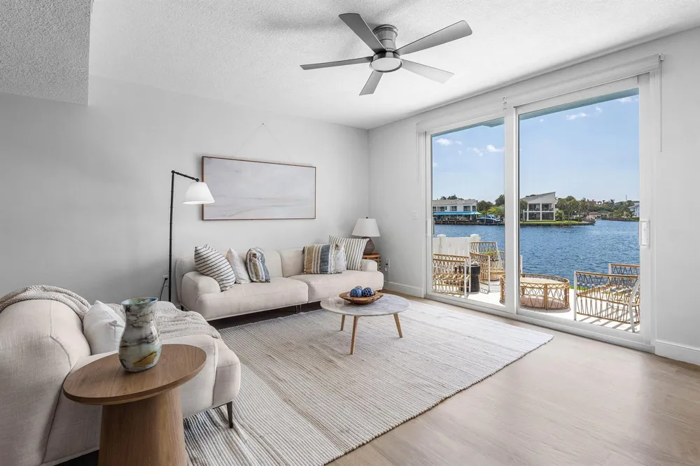 900 Jeffery Street Boca Raton, FL 33487