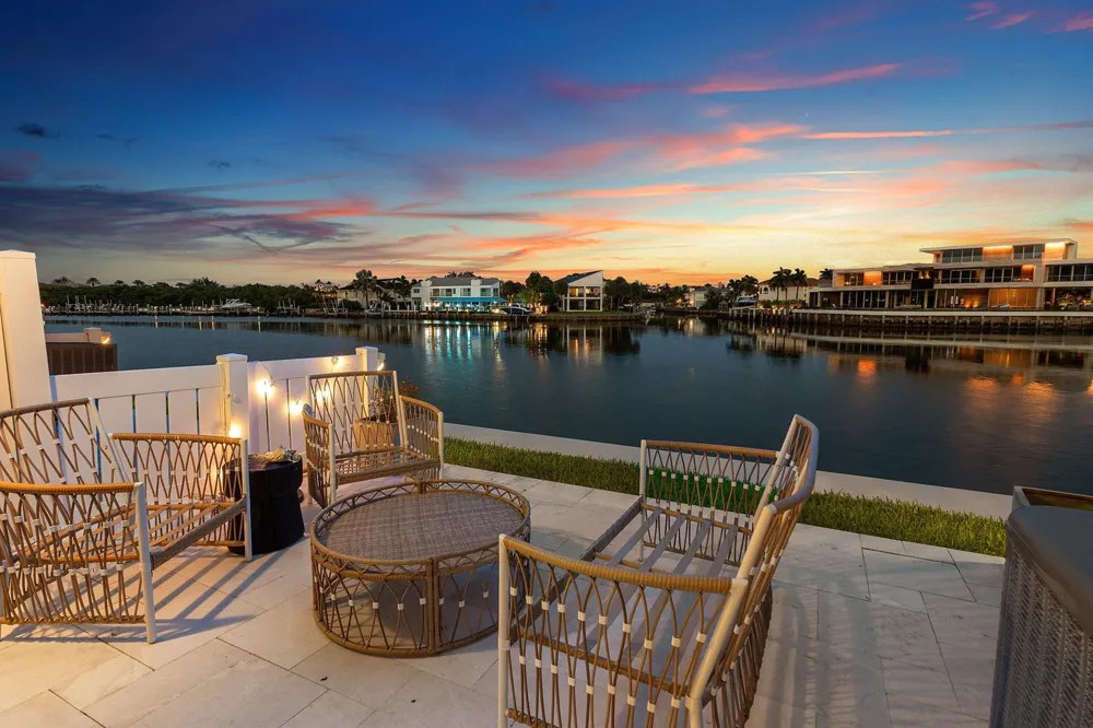 900 Jeffery Street Boca Raton, FL 33487