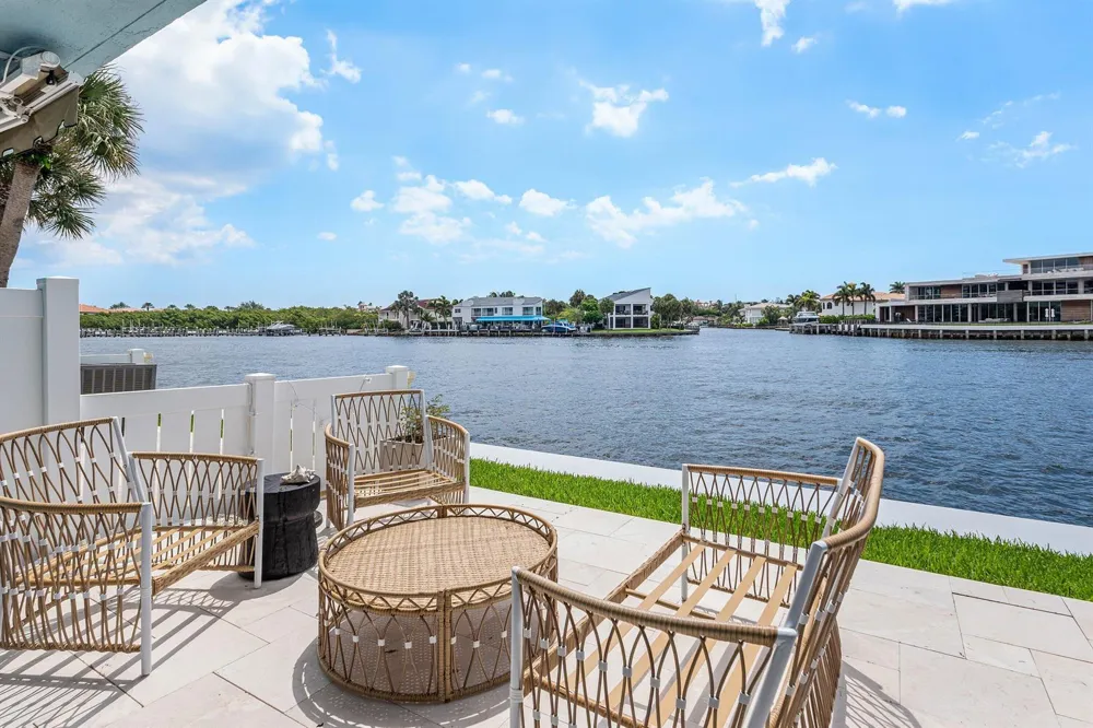 900 Jeffery Street Boca Raton, FL 33487