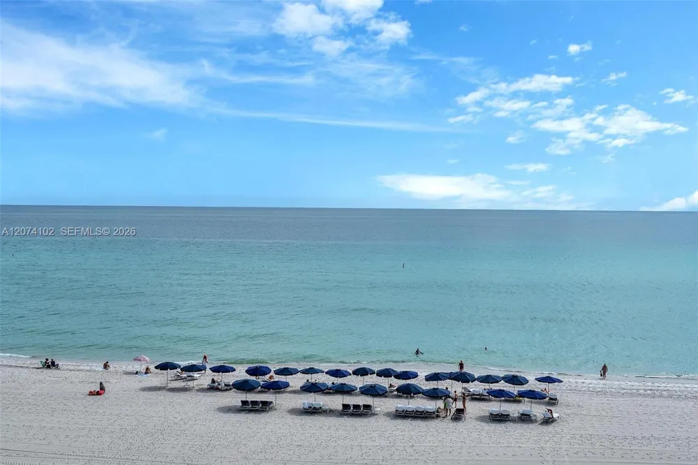 17121 Collins Ave #4201 Sunny Isles Beach, FL 33160