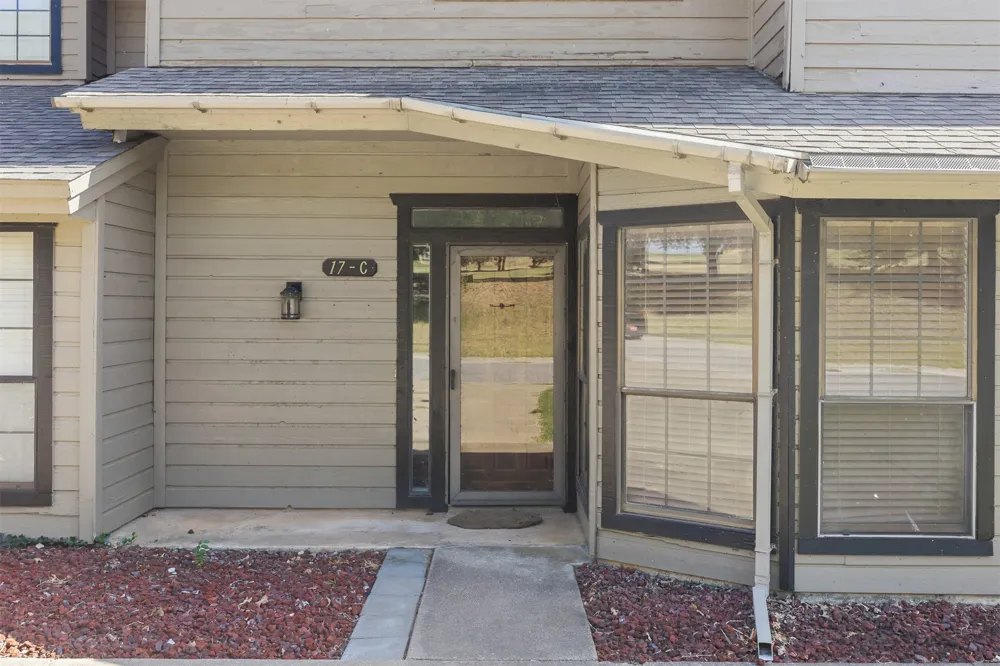 17 Valley View Drive #C Burneyville, OK 73430