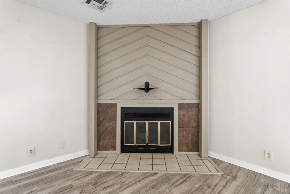 17 Valley View Drive #C Burneyville, OK 73430