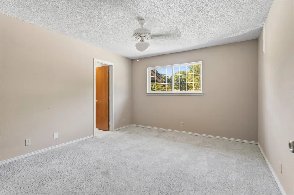 17 Valley View Drive #C Burneyville, OK 73430