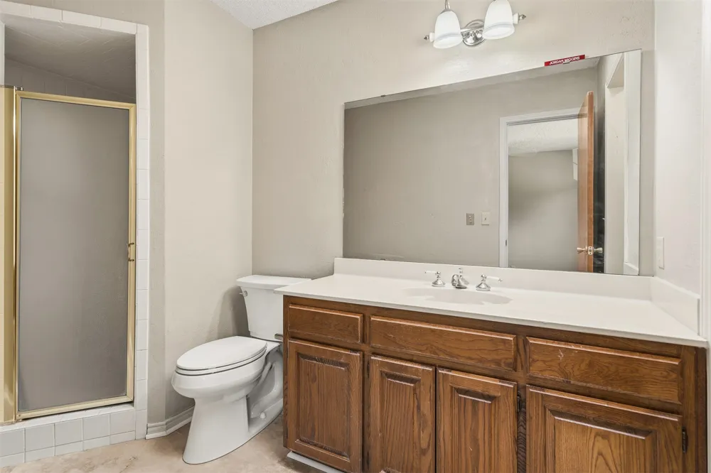 17 Valley View Drive #C Burneyville, OK 73430