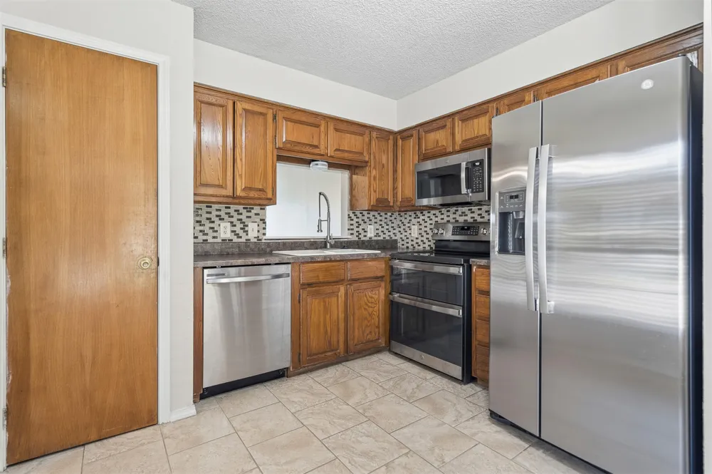 17 Valley View Drive #C Burneyville, OK 73430