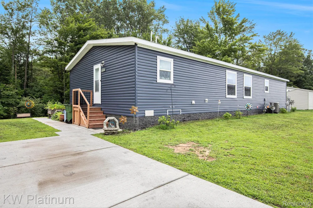 6154 Birch Creek Court Kimball Township, MI 48704