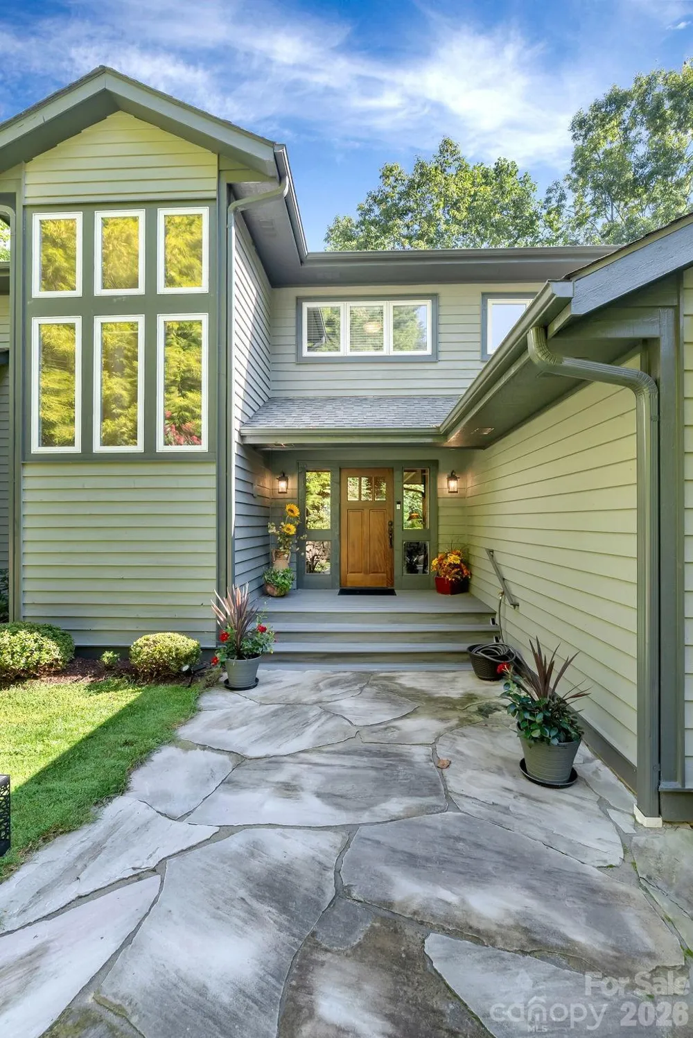 107 Spruce Lane Zirconia, NC 28790