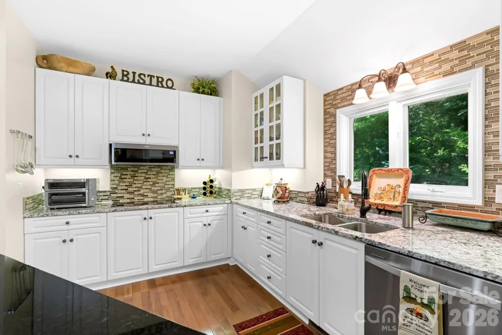 107 Spruce Lane Zirconia, NC 28790