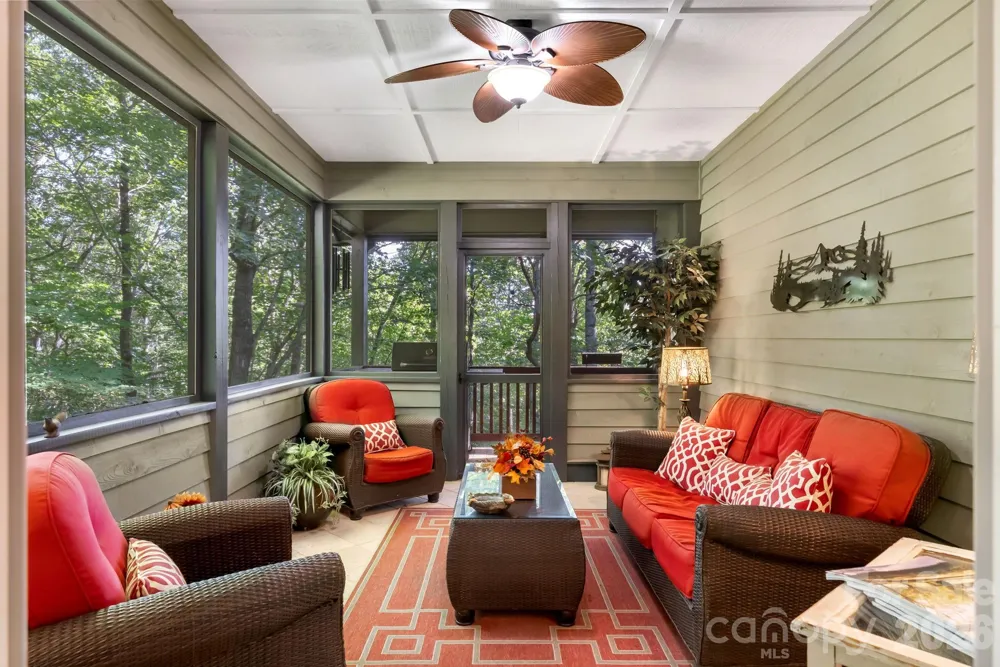 107 Spruce Lane Zirconia, NC 28790