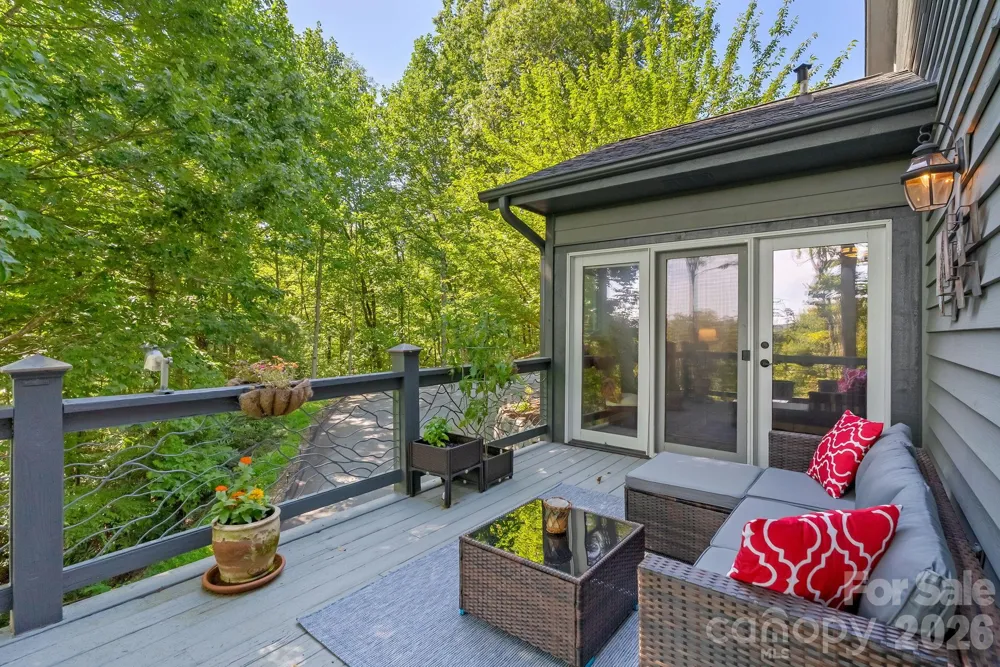107 Spruce Lane Zirconia, NC 28790