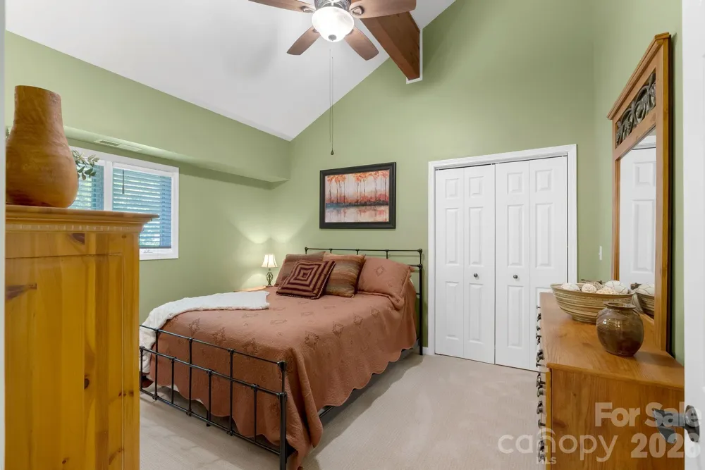 107 Spruce Lane Zirconia, NC 28790