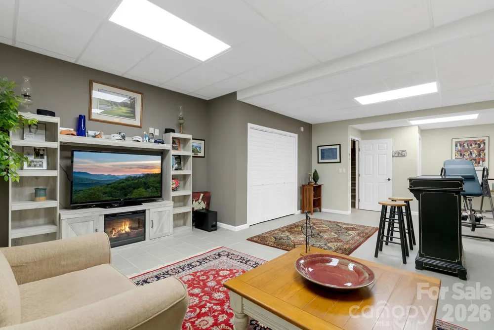 107 Spruce Lane Zirconia, NC 28790