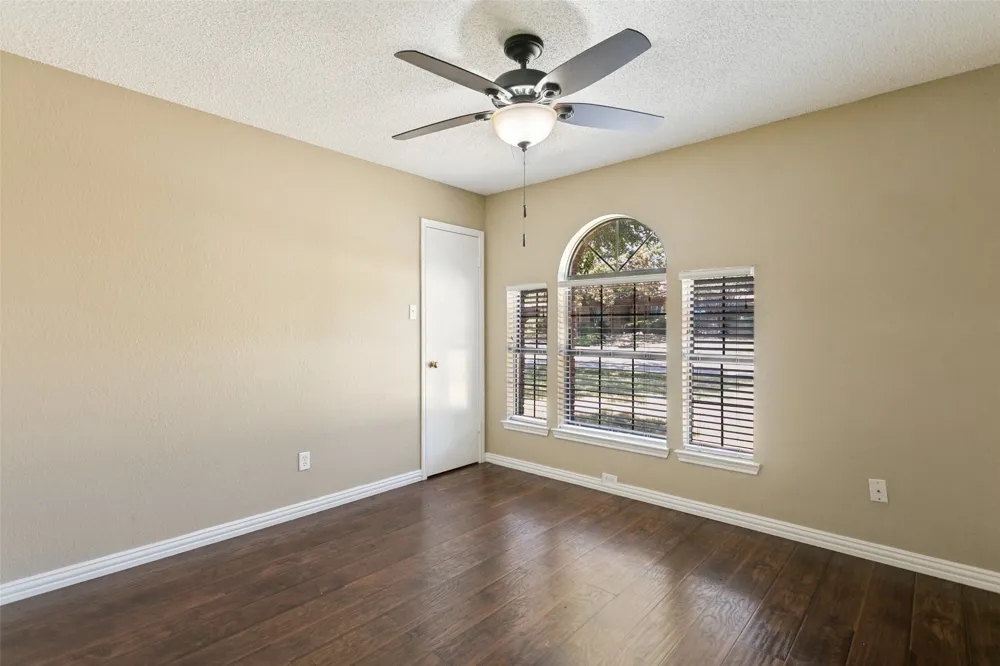 928 Ledgemont Drive Plano, TX 75025