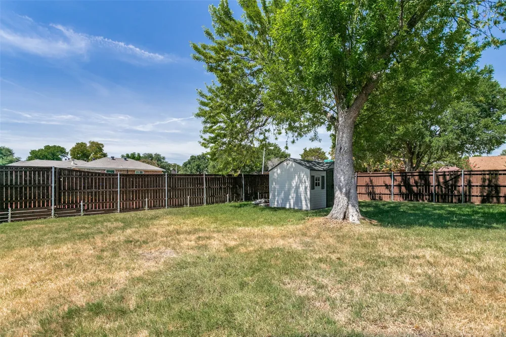 928 Ledgemont Drive Plano, TX 75025
