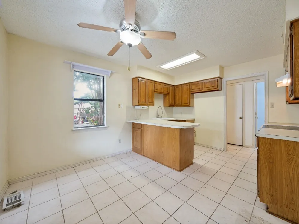 515 Clements Avenue Van Alstyne, TX 75495