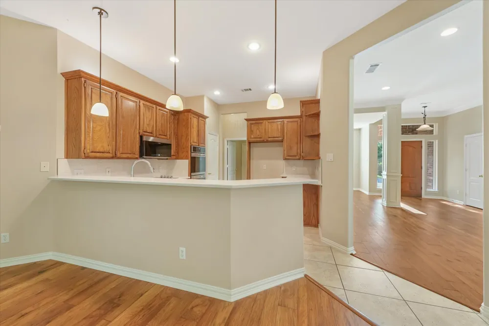 2817 Naples Drive Hurst, TX 76054