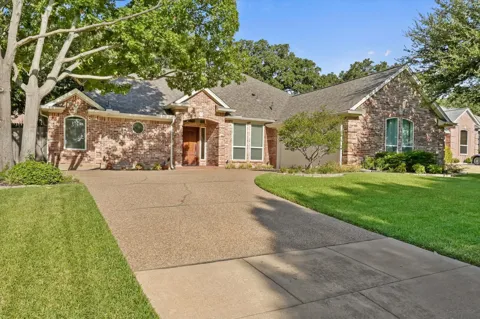 2817 Naples Drive